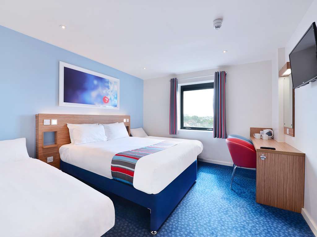 Travelodge London Finchley Номер фото